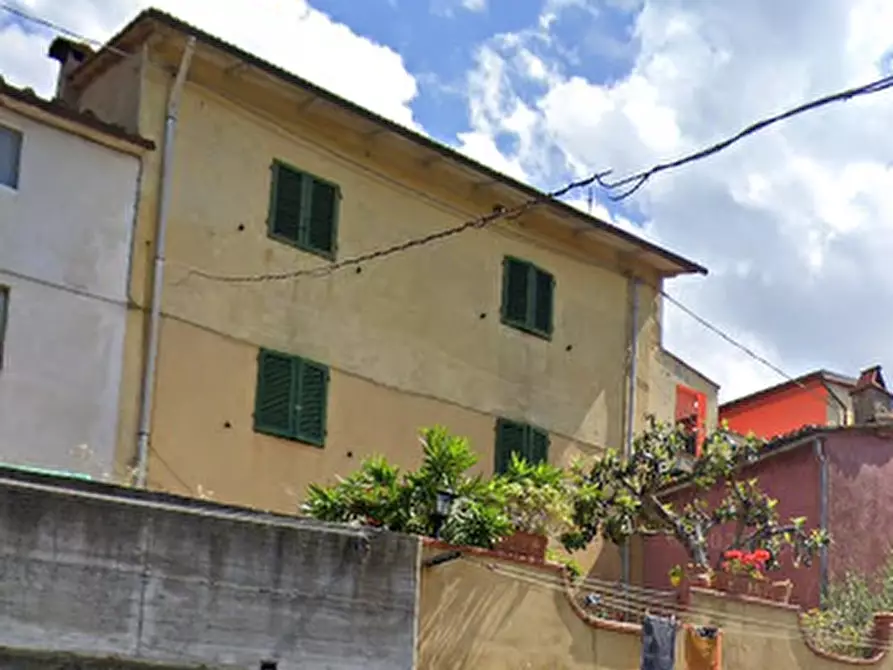 Immagine 2 di Appartamento in vendita  in Via Capanne di Valdibrana a Pistoia