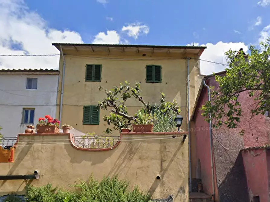 Immagine 3 di Appartamento in vendita  in Via Capanne di Valdibrana a Pistoia