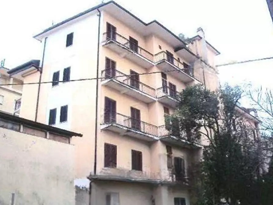 Immagine 1 di Hotel in vendita  in Viale Alessandro Manzoni a Montecatini Terme