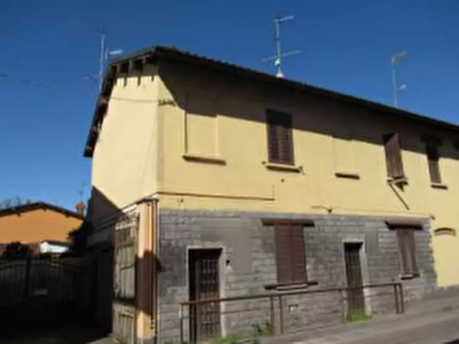 Immagine 3 di Appartamento in vendita  in Via Cesare Battisti a Calvignasco