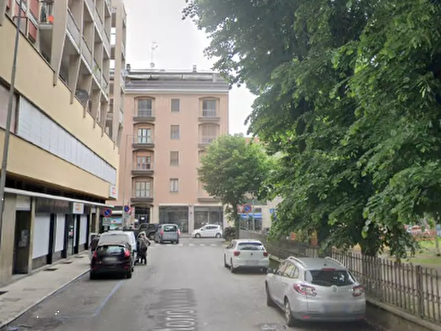 Immagine 12 di Appartamento in vendita  in piazza Vittorio Veneto a Vigevano