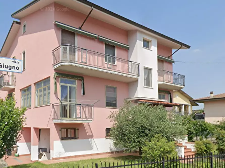 Immagine 1 di Appartamento in vendita  in Viale Due Giugno a Castel San Giovanni