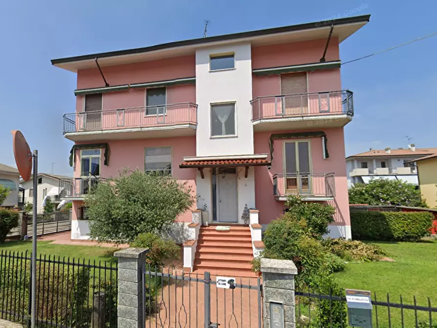 Immagine 7 di Appartamento in vendita  in Viale Due Giugno a Castel San Giovanni