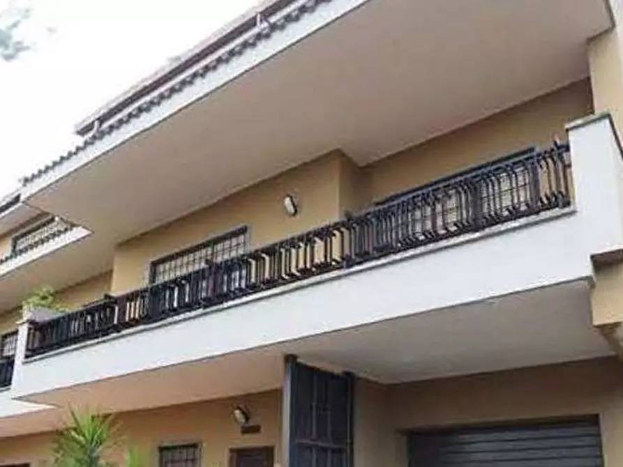 Immagine 7 di Villa in vendita  in Via del Buon Ricovero a Roma