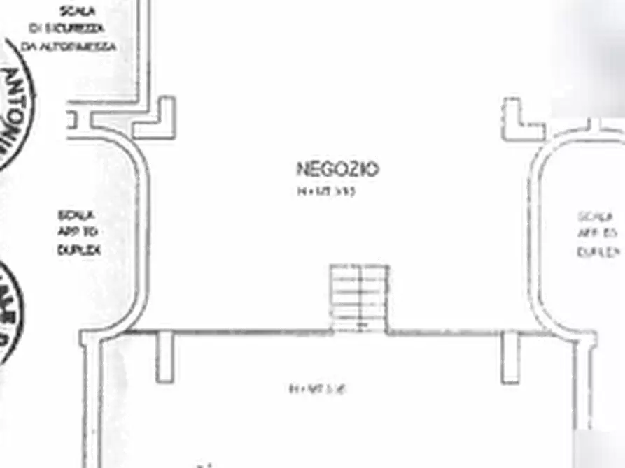 Immagine 14 di Negozio in vendita  in F.V. Nardelli a Roma