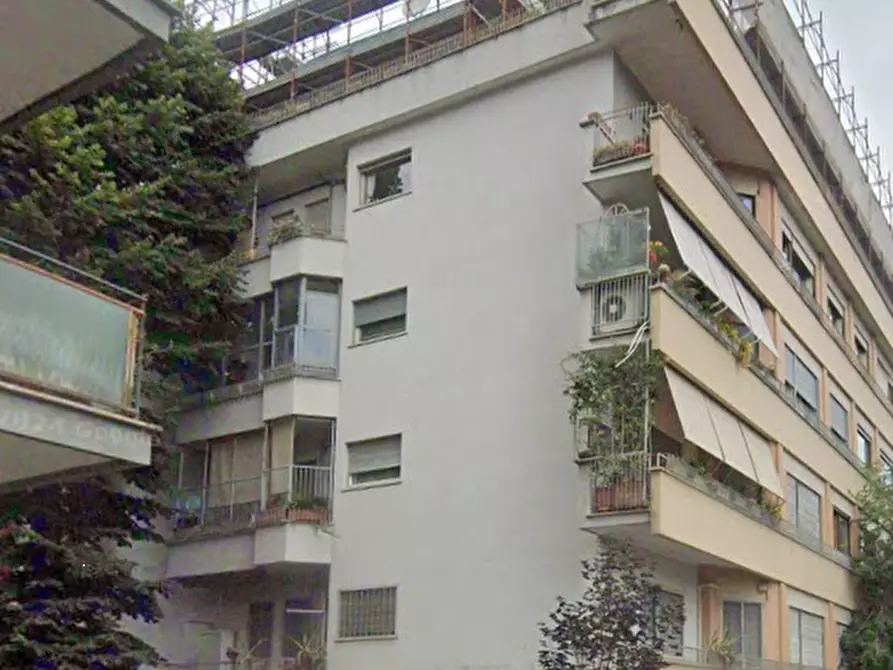 Immagine 12 di Appartamento in vendita  in Via della Camilluccia a Roma