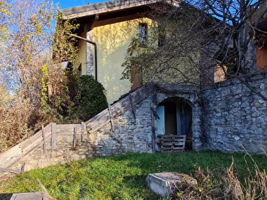 Immagine 2 di Appartamento in vendita  in  Via Camarelli a San Giovanni Bianco