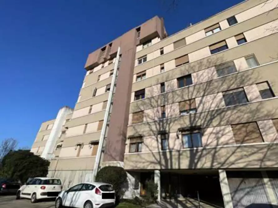 Immagine 4 di Appartamento in vendita  in via Albona a Treviso