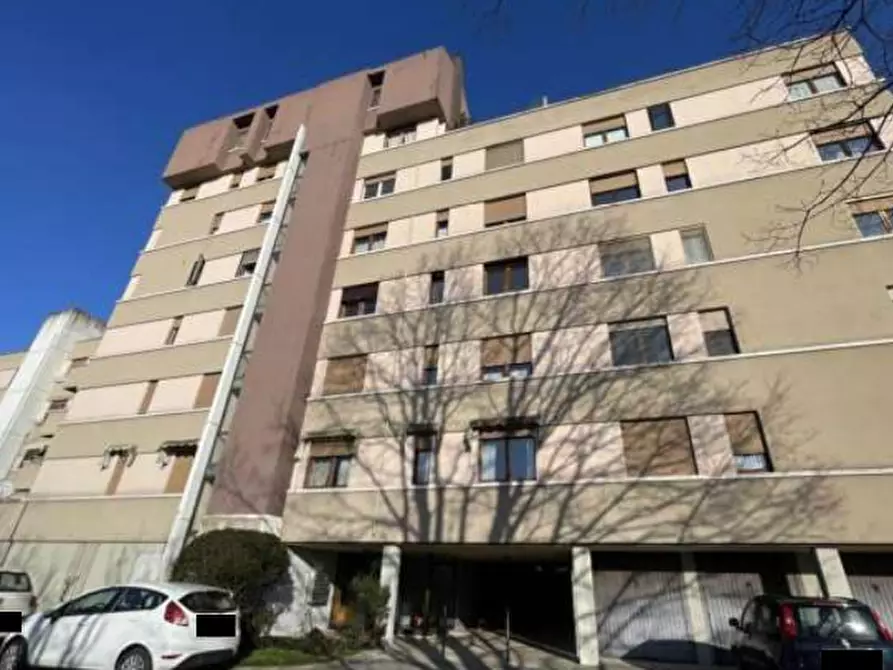 Immagine 7 di Appartamento in vendita  in via Albona a Treviso