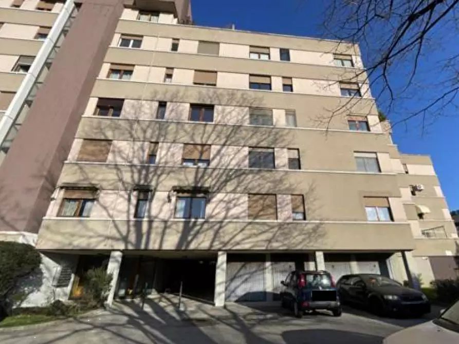 Immagine 10 di Appartamento in vendita  in via Albona a Treviso