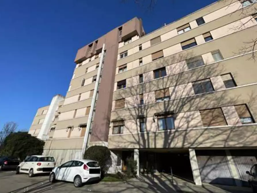 Immagine 11 di Appartamento in vendita  in via Albona a Treviso