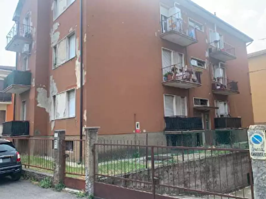 Immagine 5 di Appartamento in vendita  in Via Adria a Verona