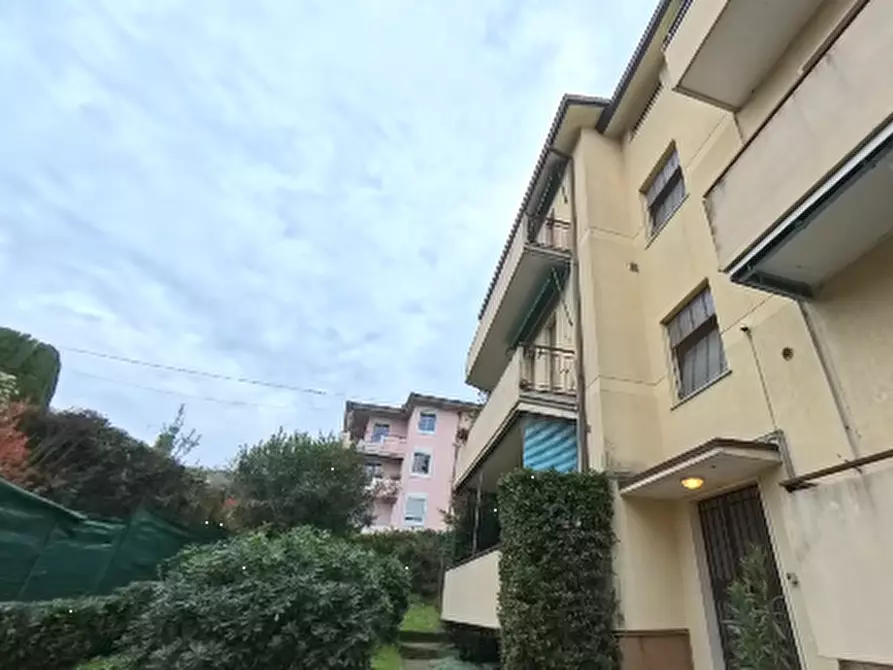 Immagine 6 di Appartamento in vendita  in Via Bertanza a Desenzano Del Garda