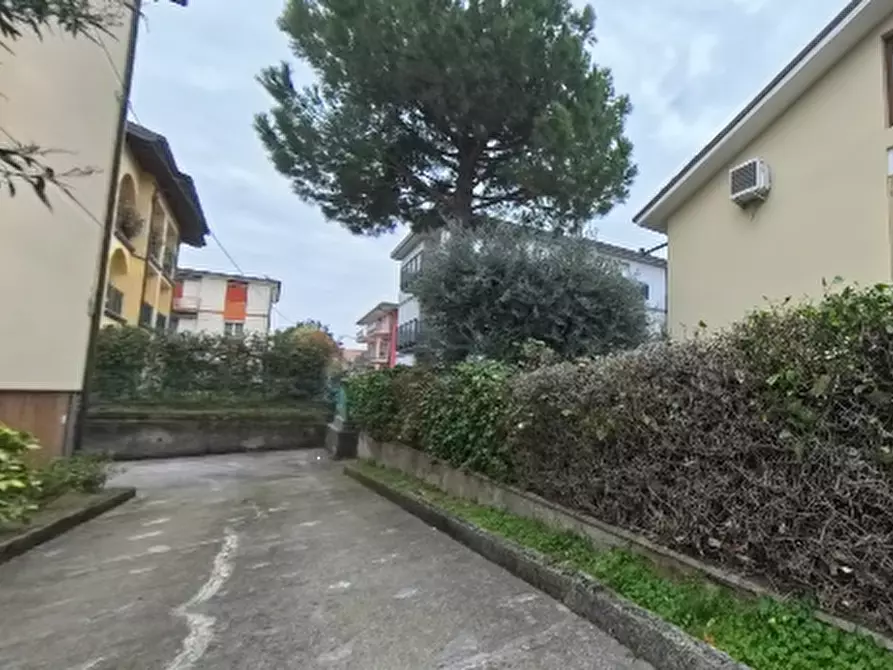Immagine 9 di Appartamento in vendita  in Via Bertanza a Desenzano Del Garda