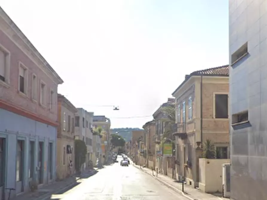 Immagine 7 di Appartamento in vendita  in via XXIV Maggio a Pesaro