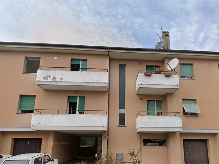 Immagine 10 di Appartamento in vendita  in Via Salici a Fossombrone