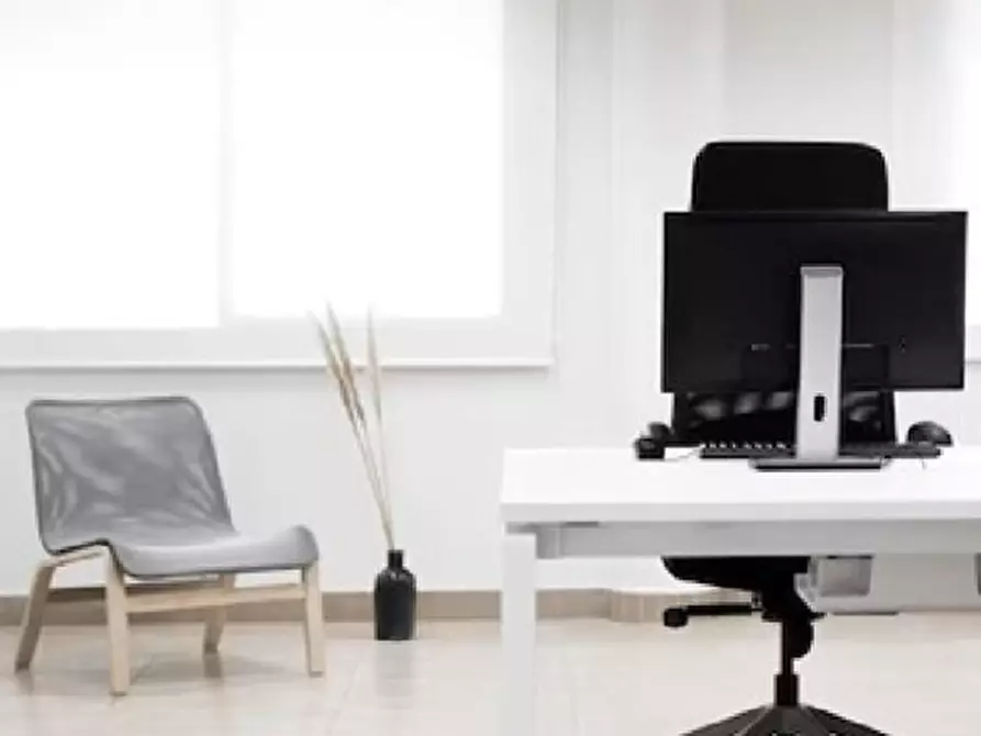 Immagine 2 di Ufficio in vendita  in Via Della Fangosa a Borgo San Lorenzo