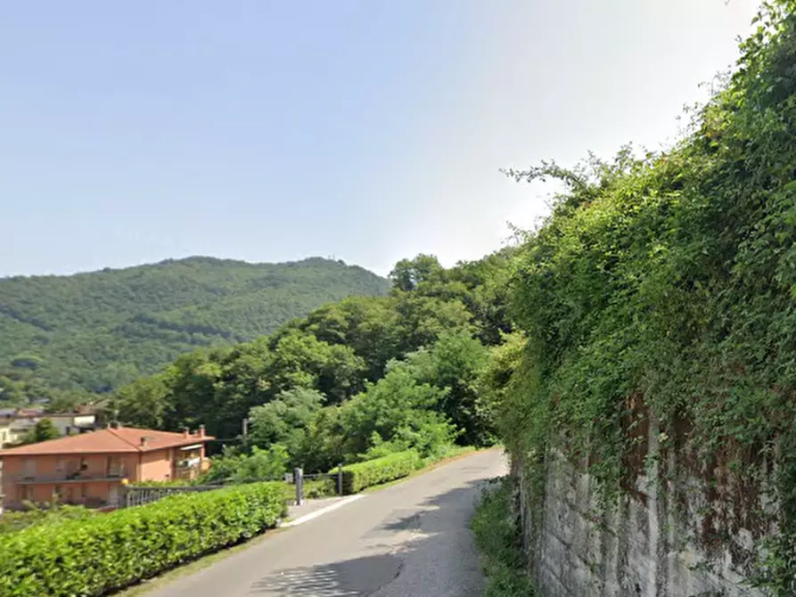 Immagine 4 di Casa indipendente in vendita  in Via Sant’Ippolito a Vernio