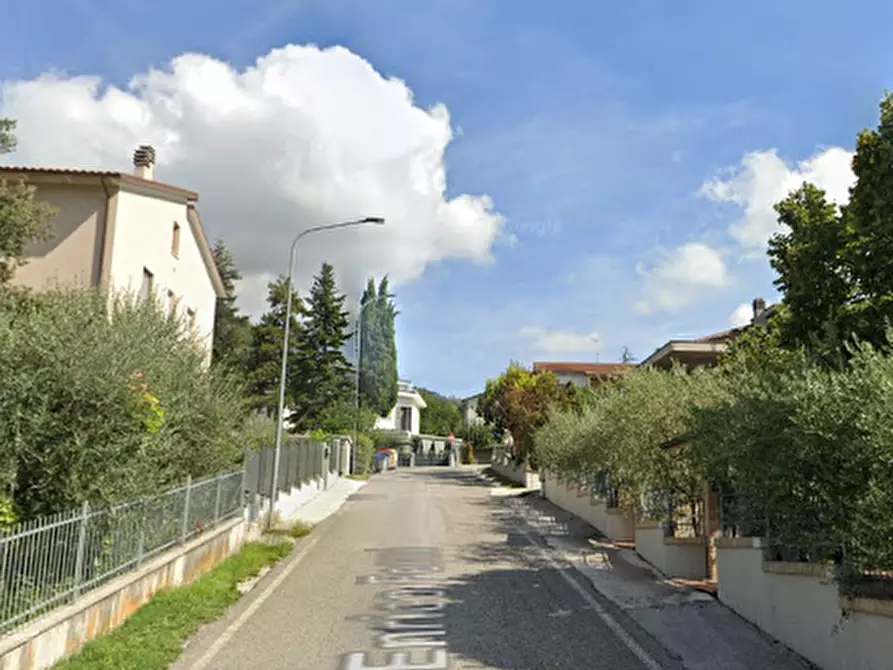 Immagine 7 di Laboratorio in vendita  in Via E. Fermi a Urbino