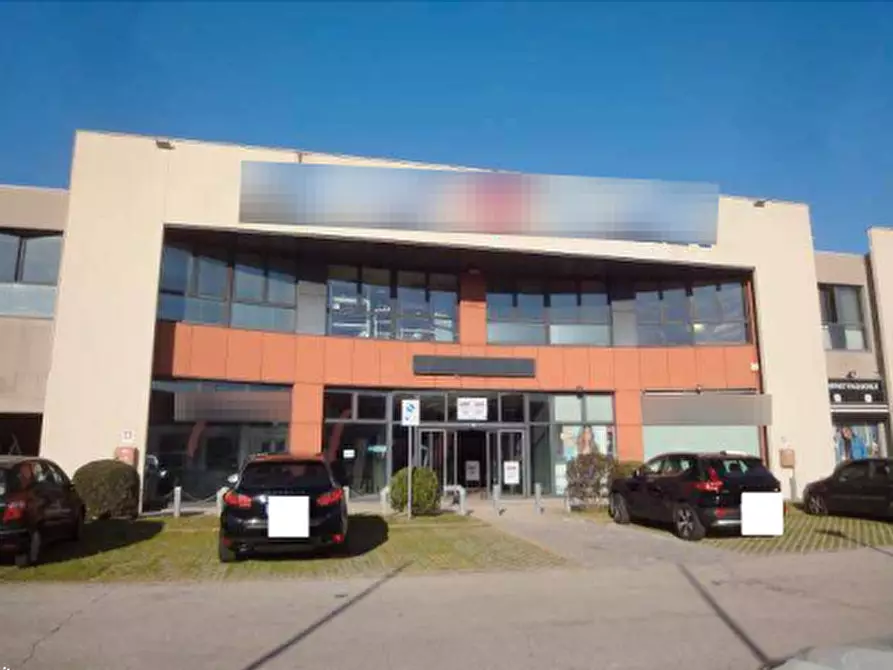 Immagine 2 di Negozio in vendita  in Via Venezia a Vigonza