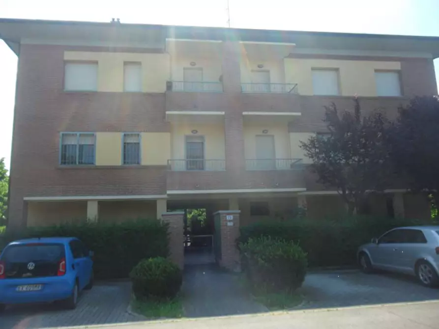 Immagine 1 di Appartamento in vendita  in stradello Chiesa Villanova a Modena