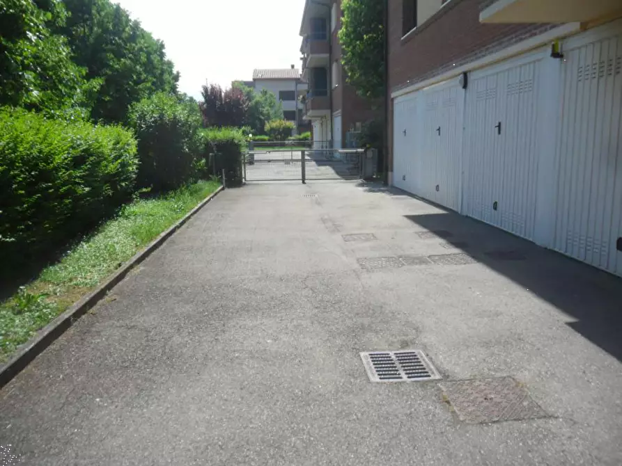 Immagine 11 di Appartamento in vendita  in stradello Chiesa Villanova a Modena