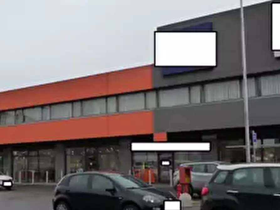 Immagine 2 di Negozio in vendita  in Strada Torino  a Caselle Torinese