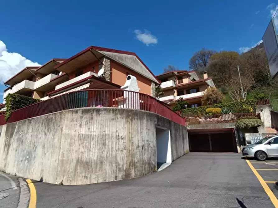 Immagine 2 di Appartamento in vendita  in via Colle Aperto a Sovere