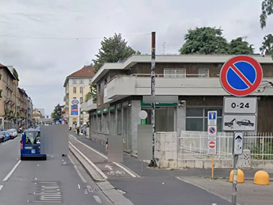 Immagine 8 di Garage in vendita  in Via Carlo Imbonati a Milano