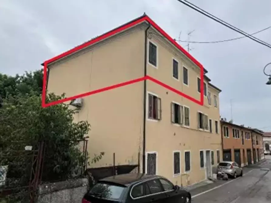 Immagine 2 di Appartamento in vendita  in Via Macello a Lonigo