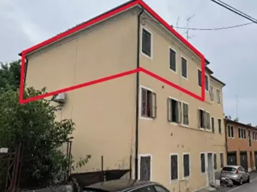 Immagine 5 di Appartamento in vendita  in Via Macello a Lonigo