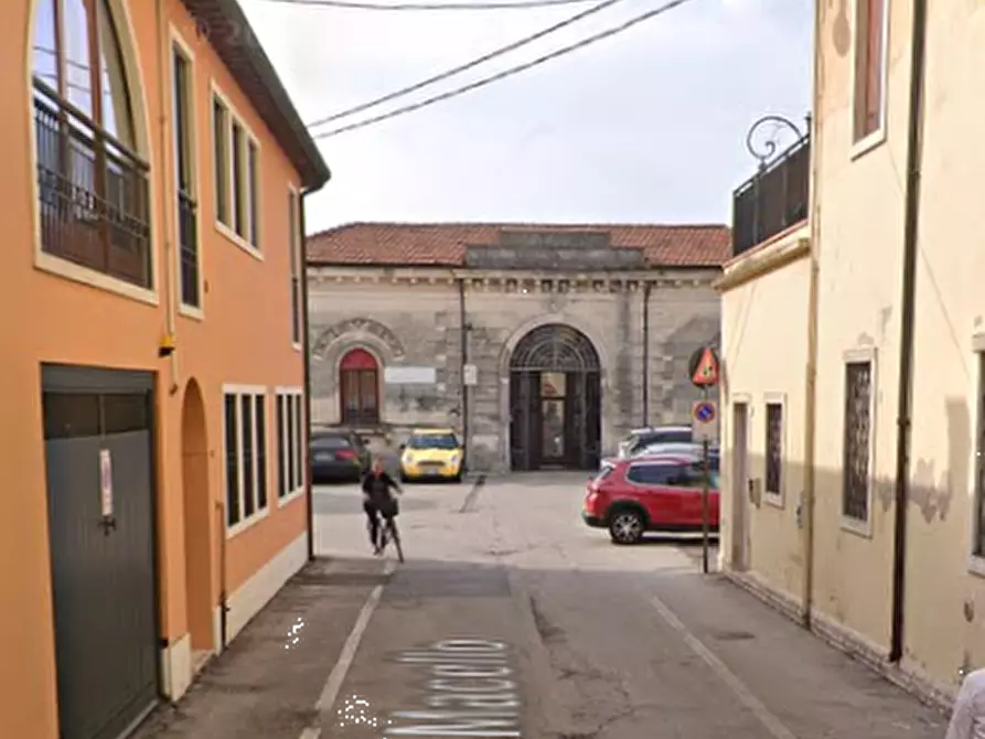 Immagine 15 di Appartamento in vendita  in Via Macello a Lonigo