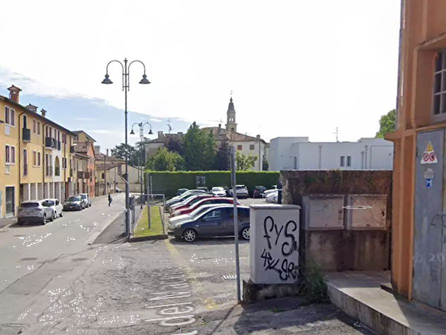 Immagine 16 di Appartamento in vendita  in Via Macello a Lonigo
