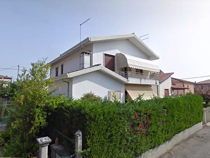 Immagine 15 di Appartamento in vendita  in Via Colombina a Longare