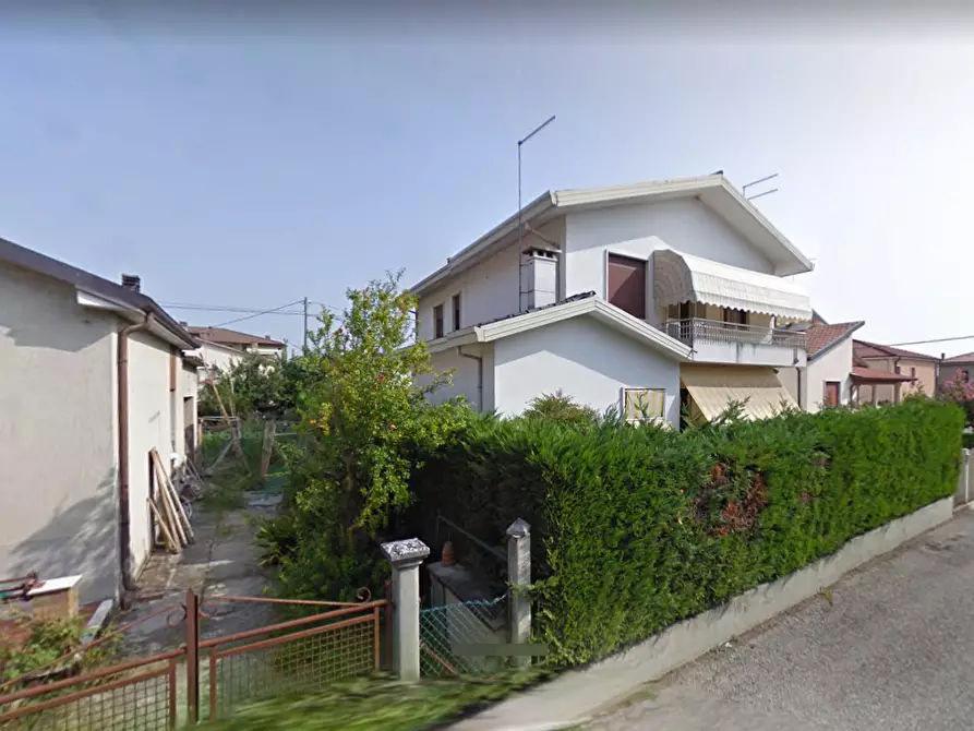 Immagine 21 di Appartamento in vendita  in Via Colombina a Longare