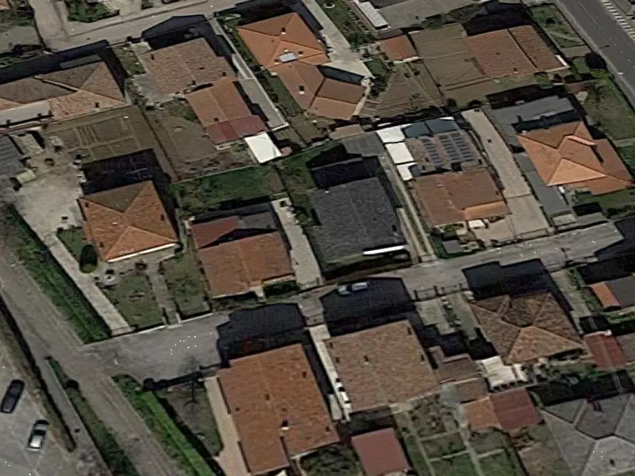 Immagine 25 di Appartamento in vendita  in Via Colombina a Longare