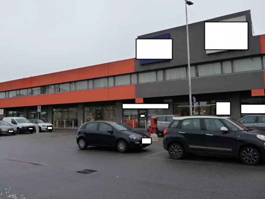 Immagine 5 di Negozio in vendita  in Strada Torino a Caselle Torinese