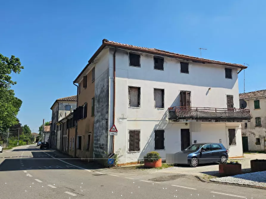 Immagine 5 di Porzione di casa in vendita  in Via Aglaia Anassillide a Montebelluna