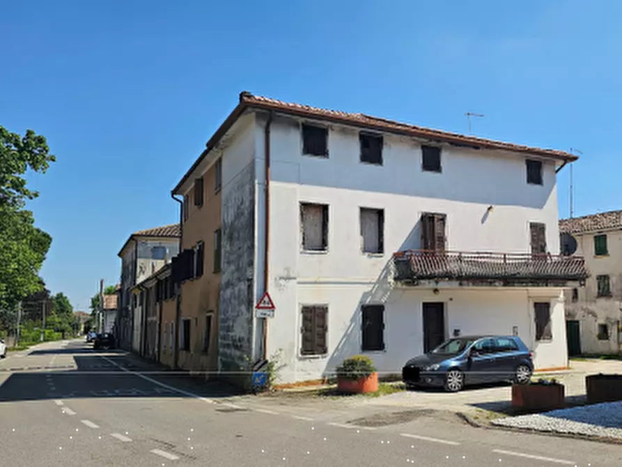 Immagine 13 di Porzione di casa in vendita  in Via Aglaia Anassillide a Montebelluna