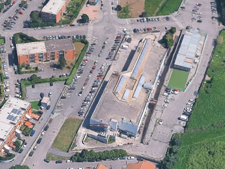 Immagine 9 di Magazzino in vendita  in Via Nettunense Nuova a Marino