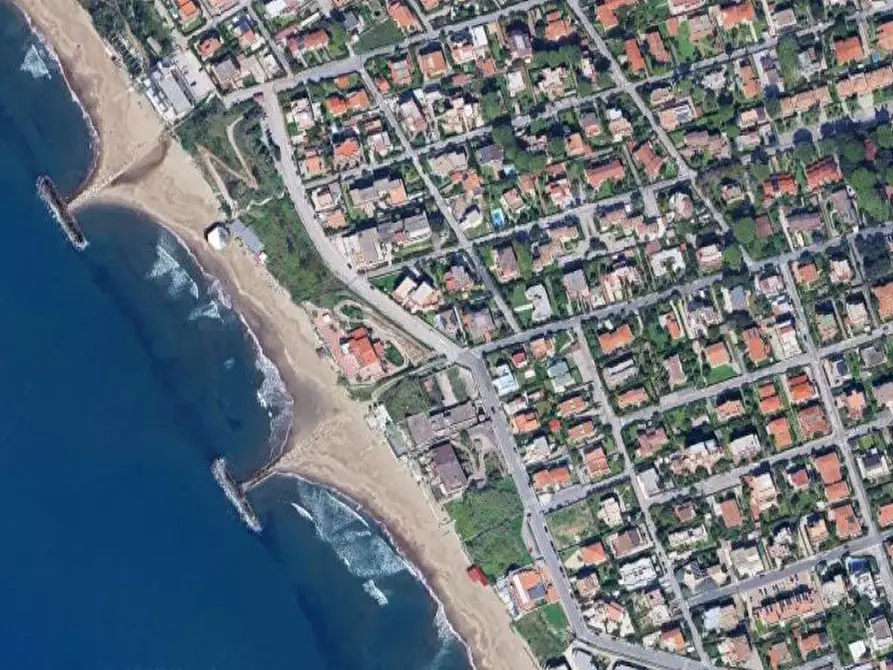 Immagine 2 di Villa in vendita  in Via Portofino a Anzio