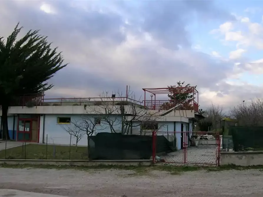 Immagine 2 di Magazzino in vendita  in Località Cà Lanciarino a Montecalvo In Foglia
