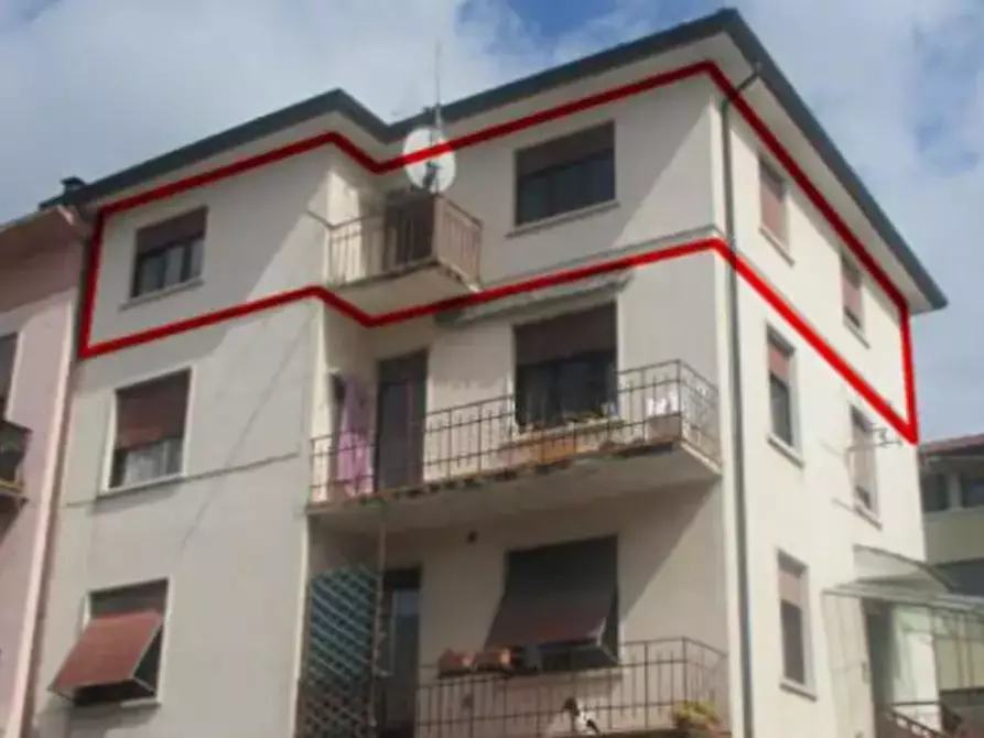 Immagine 4 di Appartamento in vendita  in Via Bella Venezia a Valdagno