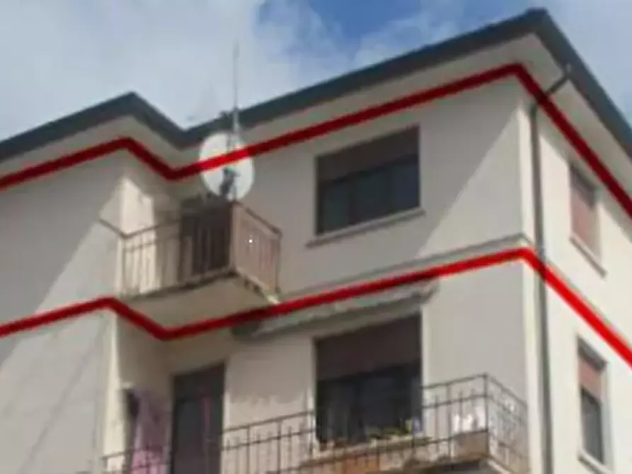 Immagine 8 di Appartamento in vendita  in Via Bella Venezia a Valdagno