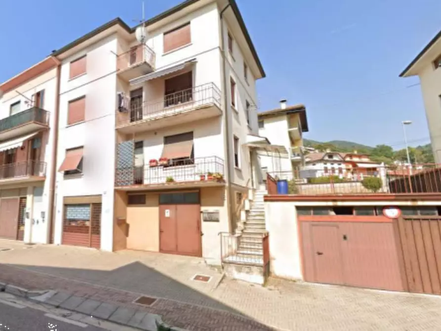 Immagine 13 di Appartamento in vendita  in Via Bella Venezia a Valdagno