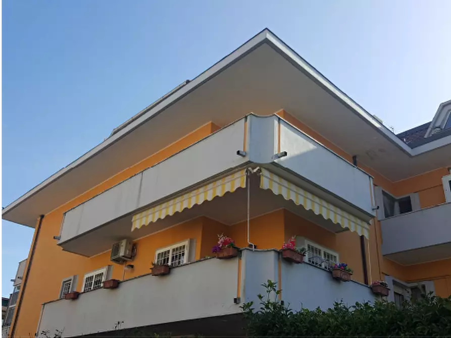 Immagine 2 di Appartamento in vendita  in Via Bolzano a Albano Laziale