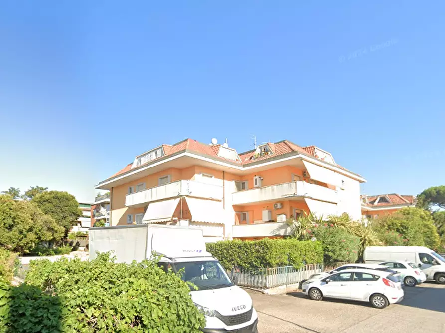 Immagine 9 di Appartamento in vendita  in Via Bolzano a Albano Laziale