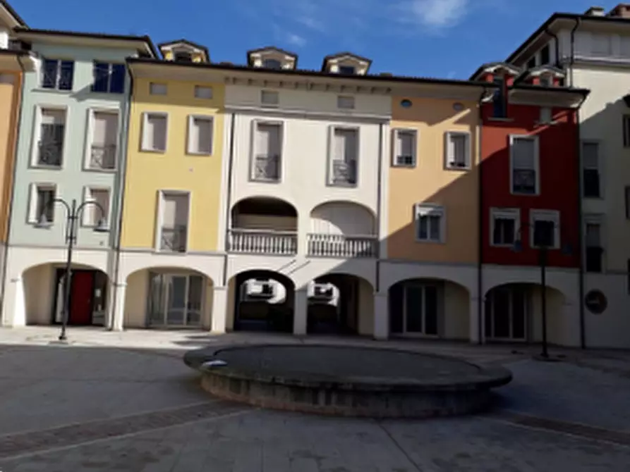 Immagine 1 di Appartamento in vendita  in Via Bartolomeo Stefani a Mantova