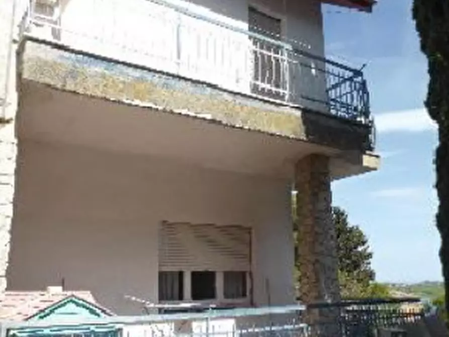 Immagine 3 di Appartamento in vendita  in Via Pompeiana a Fermo