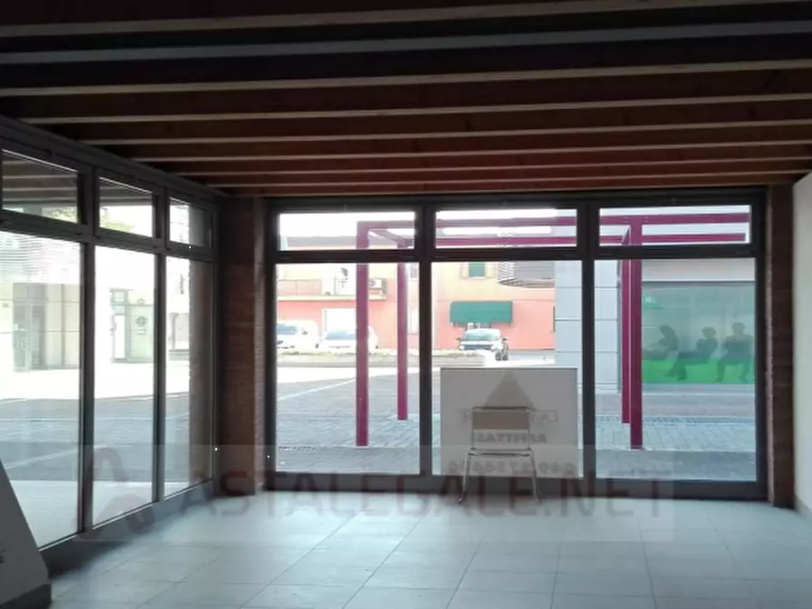 Immagine 17 di Negozio in vendita  in Quartiere della Fornace a Conselve
